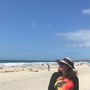 Meet your Posher, Crazy